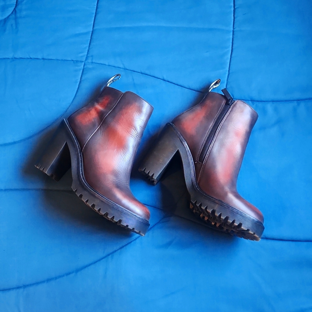 Dr. Martens 🔥 Magdalena Ankle Boots, Mahogany & Black 2 Tone